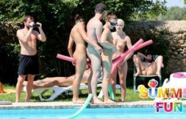 Chrissy Fox, Blanche Bradburry - Horny Girls Getting Fucked By The Pool